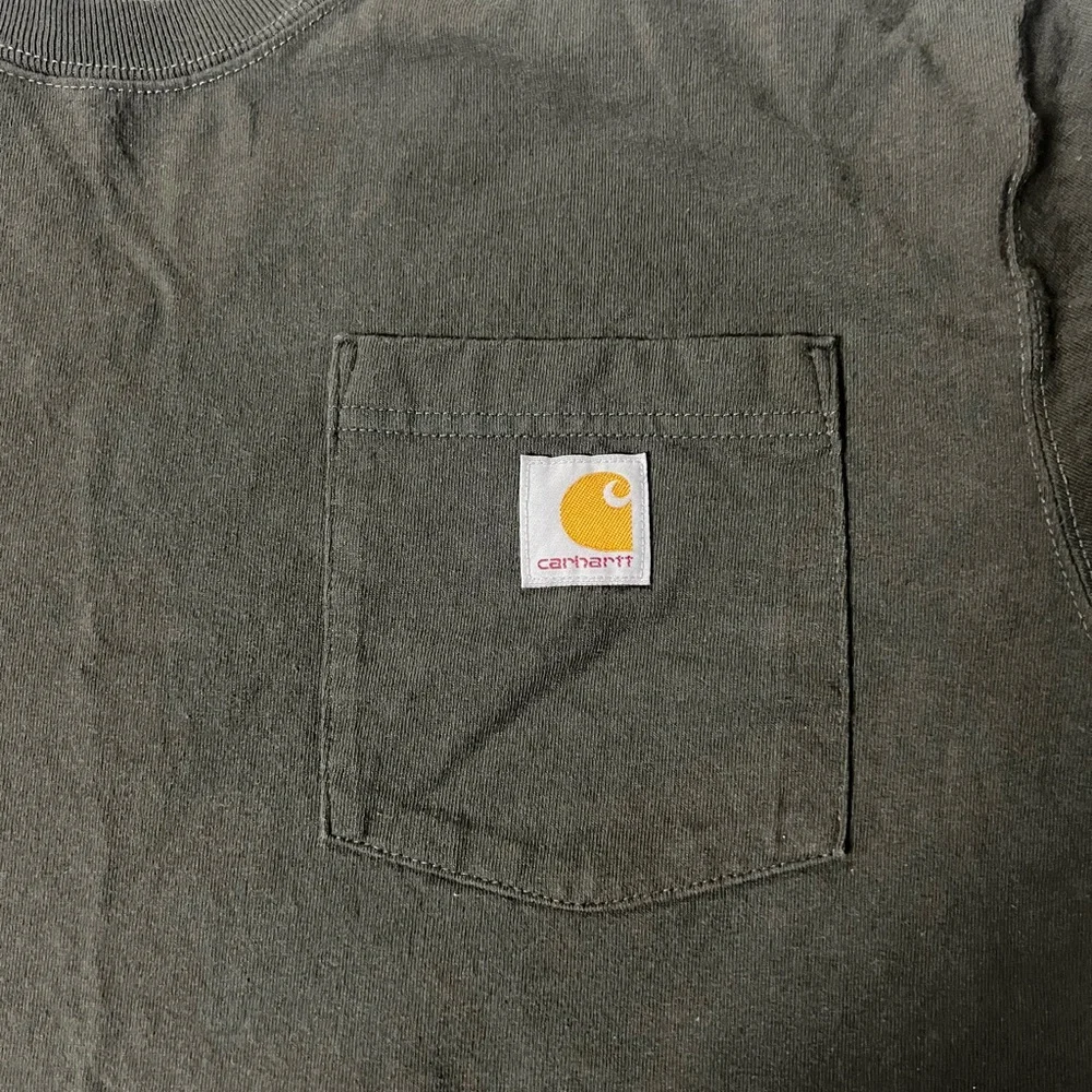 Men’s Carhartt Shirt - Picture 4 of 8